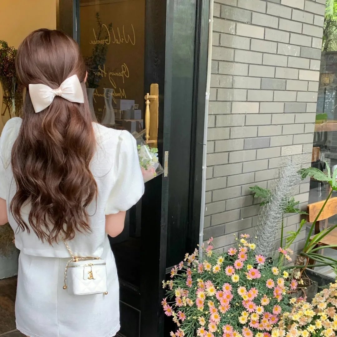 红色八爪女